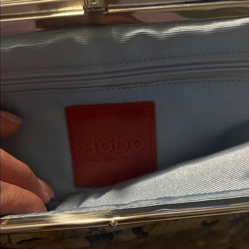 Hobo International Lauren Floral Wallet / Clutch - Picture 5 of 5